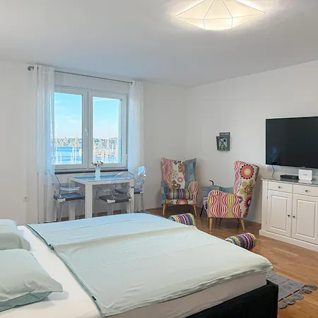 Yacht Marina Apartment *